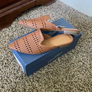 Universal Thread Whisper Mule